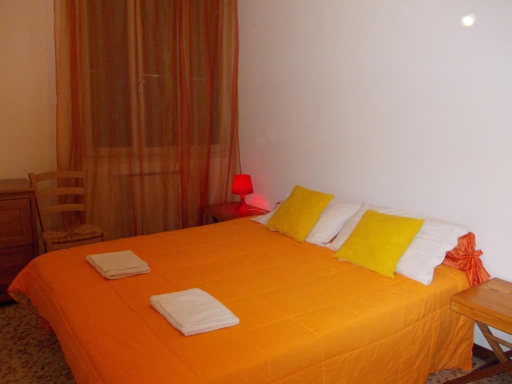 Travellers Lodge Bed & Rooms Treviso Pokoj fotografie